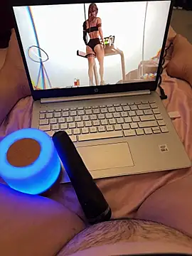 yourcutesarah online show from 24, 10, 2025