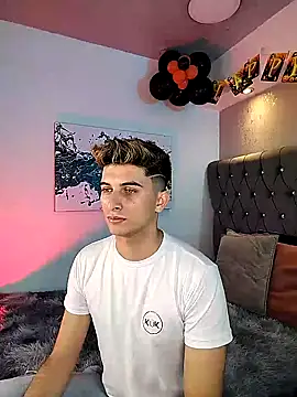 Snapshot of MrWilliseo chatting on 28, 10, 2025 MrWilliseo online show from 28, 10, 2025