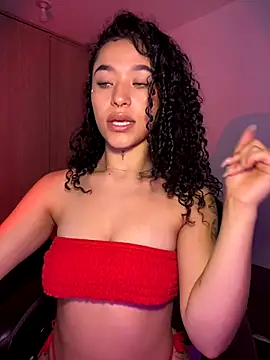 Crystal Dluna online show from 25, 10, 2025