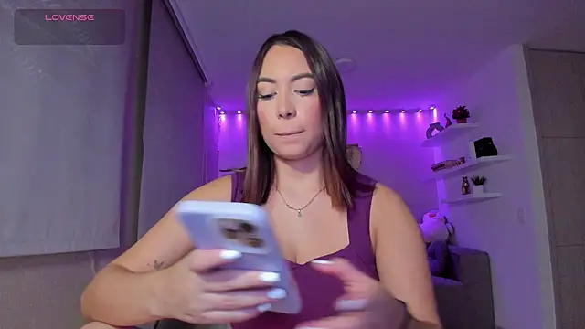 Snapshot of lupejones chatting on 9, 10, 2025 lupejones online show from 9, 10, 2025