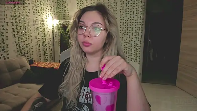 whoa-hoa-hoa-hoa-hoa online show from 8, 3, 2026