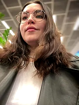 meow girl online show from 28, 11, 2025