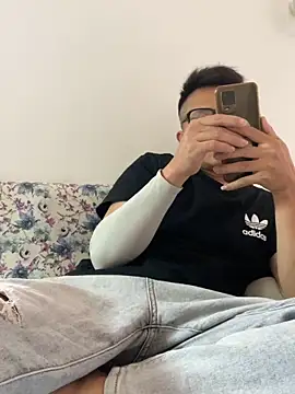 Snapshot of lixiaoshuai8 chatting on 14, 3, 2025 lixiaoshuai8 online show from 14, 3, 2025