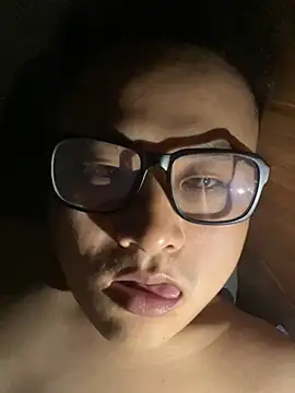 Snapshot of lixiaoshuai8 chatting on 2, 3, 2025 lixiaoshuai8 online show from 2, 3, 2025