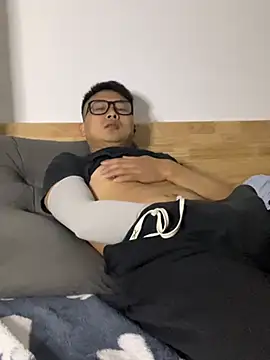 Snapshot of lixiaoshuai8 chatting on 6, 3, 2025 lixiaoshuai8 online show from 6, 3, 2025