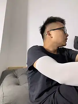 Snapshot of lixiaoshuai8 chatting on 6, 3, 2025 lixiaoshuai8 online show from 6, 3, 2025