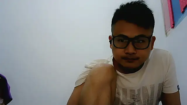 Snapshot of lixiaoshuai8 chatting on 15, 3, 2025 lixiaoshuai8 online show from 15, 3, 2025