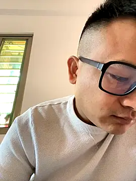 lixiaoshuai8 online show from 5, 12, 2025