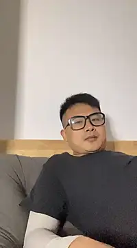 Snapshot of lixiaoshuai8 chatting on 4, 3, 2025 lixiaoshuai8 online show from 4, 3, 2025