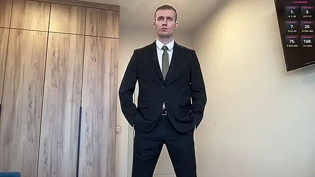 cute mark online show from 5, 3, 2026