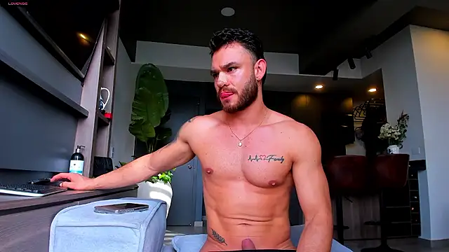 Maximo Marcelo online show from 1, 3, 2026