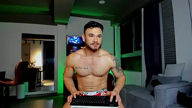 Maximo Marcelo online show from 5, 2, 2025