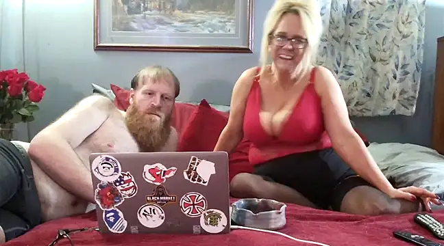 Snapshot of letsgetdirty1981 chatting on 15, 2, 2025 letsgetdirty1981 online show from 15, 2, 2025
