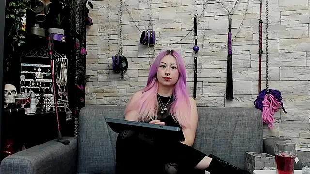 Snapshot of CruelMistress chatting on 3, 6, 2026 CruelMistress online show from 3, 6, 2026