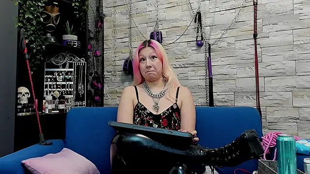 CruelMistress online show from 7, 1, 2025