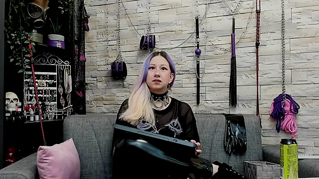 CruelMistress online show from 5, 12, 2025