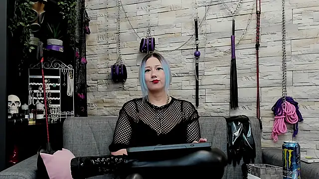 CruelMistress online show from 18, 1, 2026