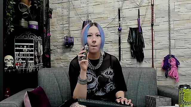 Snapshot of CruelMistress chatting on 12, 11, 2025 CruelMistress online show from 12, 11, 2025