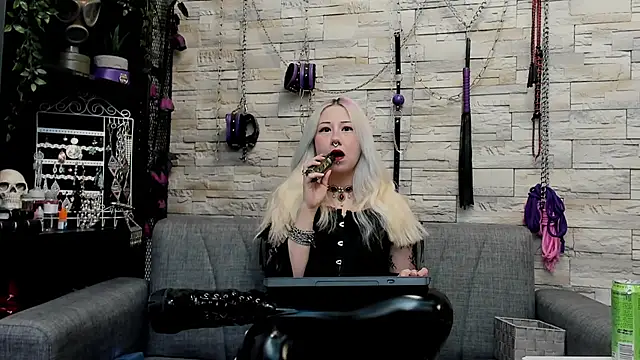 Snapshot of CruelMistress chatting on 10, 5, 2026 CruelMistress online show from 10, 5, 2026