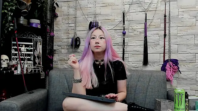Snapshot of CruelMistress chatting on 6, 6, 2026 CruelMistress online show from 6, 6, 2026