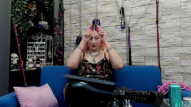 CruelMistress online show from 7, 1, 2025