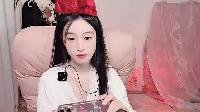 JennieKim RoseannePark online show from 4, 2, 2025