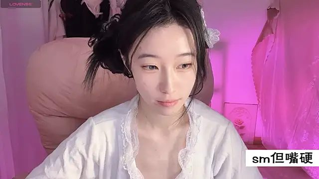 JennieKim RoseannePark online show from 8, 3, 2025