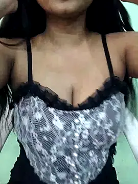 Snapshot of Ishaani_0 chatting on 18, 11, 2025 Ishaani 0 online show from 18, 11, 2025