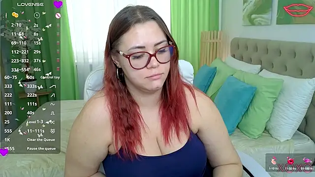 Snapshot of _Kiksy chatting on 28, 2, 2025 Kiksy online show from 28, 2, 2025