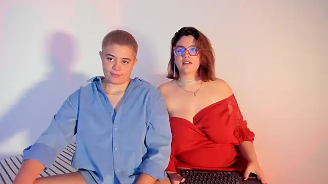 Snapshot of Candelariia_ chatting on 13, 3, 2025 Candelariia online show from 13, 3, 2025
