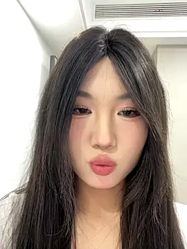 Snapshot of xyebobs chatting on 17, 11, 2025 xyebobs online show from 17, 11, 2025