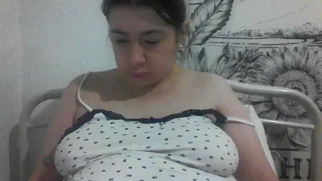 CamilaCherryX online show from 28, 9, 2025