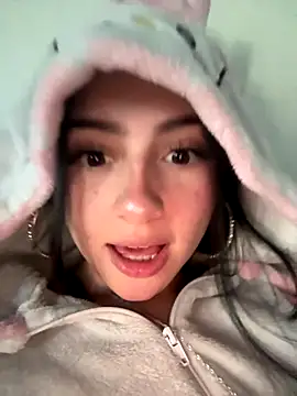 myeimmy 33 online show from 6, 11, 2025