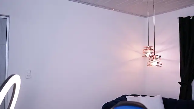 myeimmy 33 online show from 22, 2, 2026