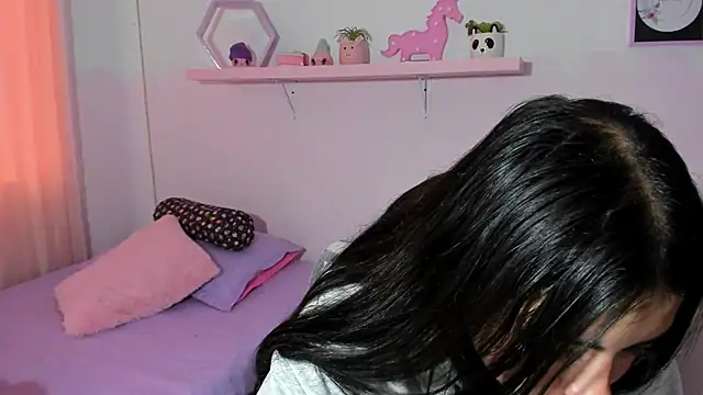 myeimmy 33 online show from 6, 2, 2025