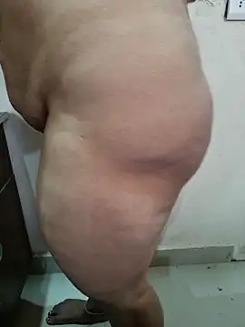 Snapshot of milf-kaira chatting on 1, 12, 2025 milf-kaira online show from 1, 12, 2025