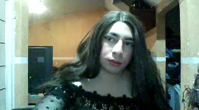 Snapshot of Yasmin_Paez99 chatting on 5, 1, 2025 Yasmin Paez99 online show from 5, 1, 2025