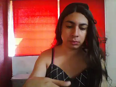 Snapshot of Yasmin_Paez99 chatting on 8, 11, 2025 Yasmin Paez99 online show from 8, 11, 2025