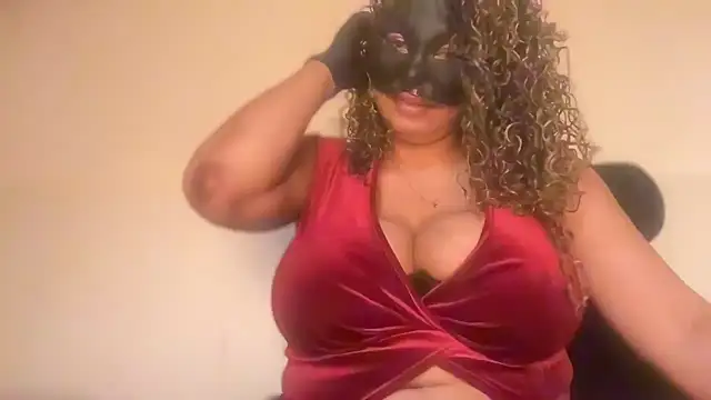 SCARLET-SANTANA online show from 6, 5, 2026