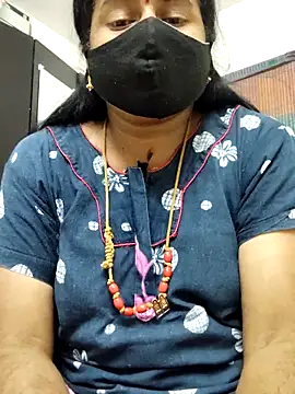 Snapshot of Tamilrojanew chatting on 28, 5, 2026 Tamilrojanew online show from 28, 5, 2026