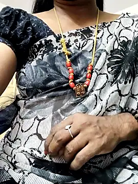 Snapshot of Tamilrojanew chatting on 22, 4, 2026 Tamilrojanew online show from 22, 4, 2026