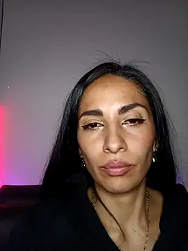 Snapshot of chloewildd_ chatting on 22, 10, 2025 chloewildd online show from 22, 10, 2025