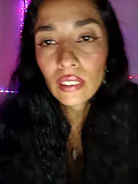 Snapshot of chloewildd_ chatting on 16, 5, 2026 chloewildd online show from 16, 5, 2026