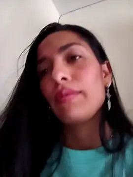 Snapshot of chloewildd_ chatting on 5, 10, 2025 chloewildd online show from 5, 10, 2025