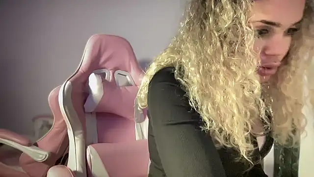 brithneysquirt online show from 26, 11, 2025