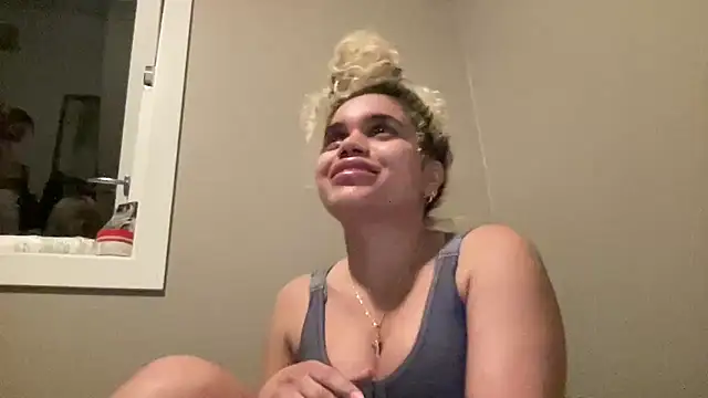 brithneysquirt online show from 11, 3, 2026