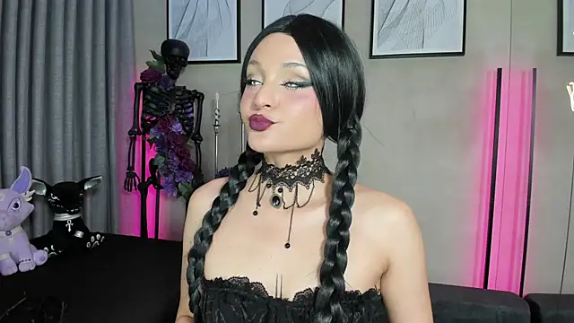 Morgan Hilll  online show from 15, 10, 2025