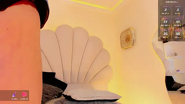 Snapshot of ValentinaMarinn chatting on 26, 10, 2025 ValentinaMarinn online show from 26, 10, 2025