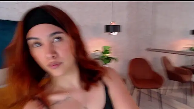 AdeleAndersonn online show from 19, 11, 2025