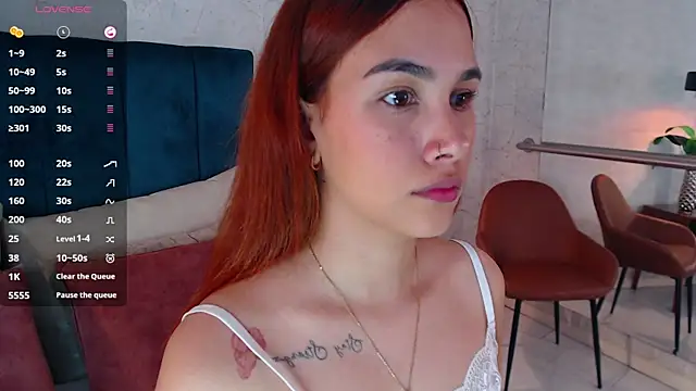 AdeleAndersonn online show from 5, 11, 2025